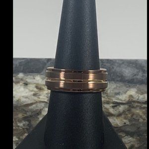 Size 8 tungsten rose gold tone inlay